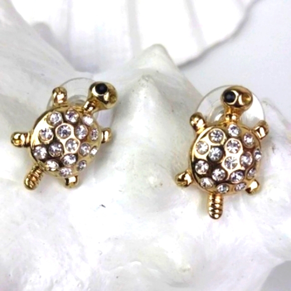 Super Sparkly Rhinestone Studded Gold Tone Turtle Stud Earrings - Picture 2 of 6